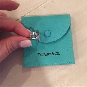 Tiffany’s & Co. Paloma Picasso Loving heart ring